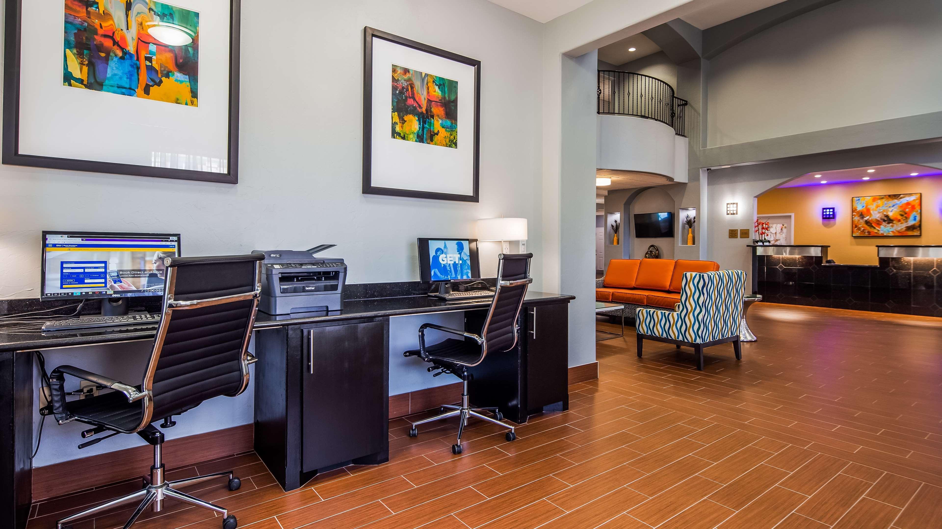 Best Western Barsana Hotel&Suites Oklahoma Stadt Exterior foto